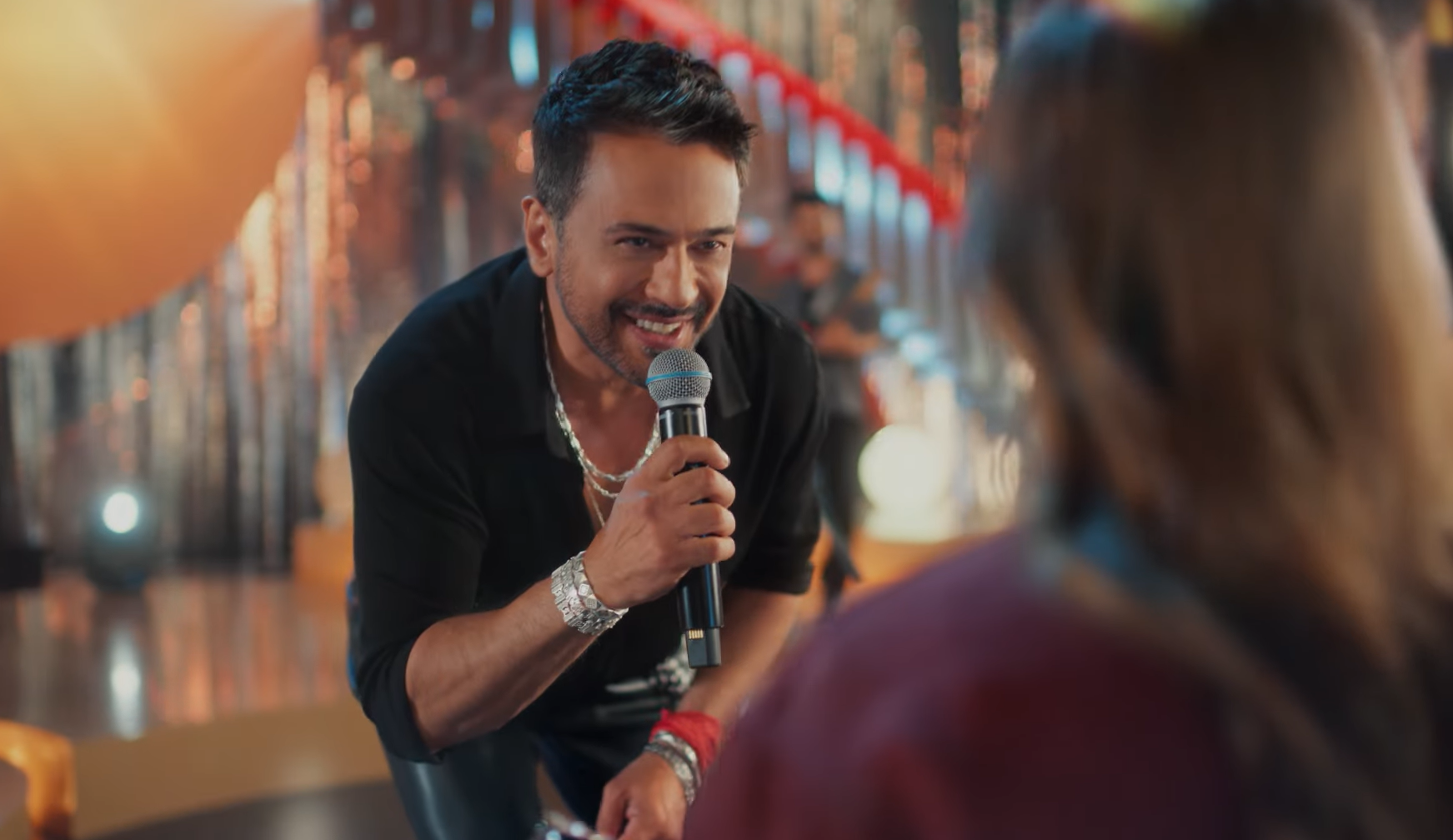Su Gibisin Adlı Şarkımız Ülker Biskrem'in Resmi Reklam Şarkısı Oldu